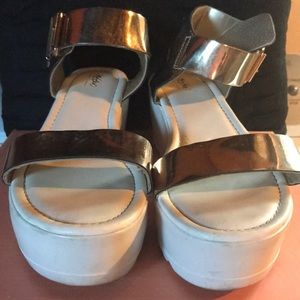 Platform sandals